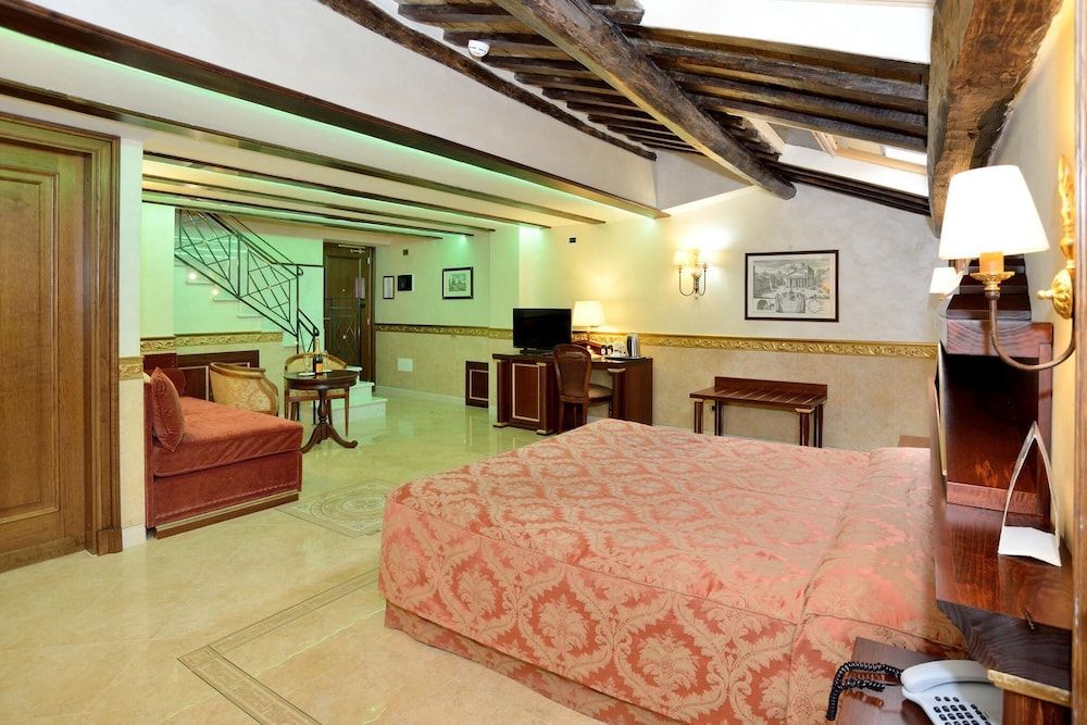 undefined Hotel Pantheon 7