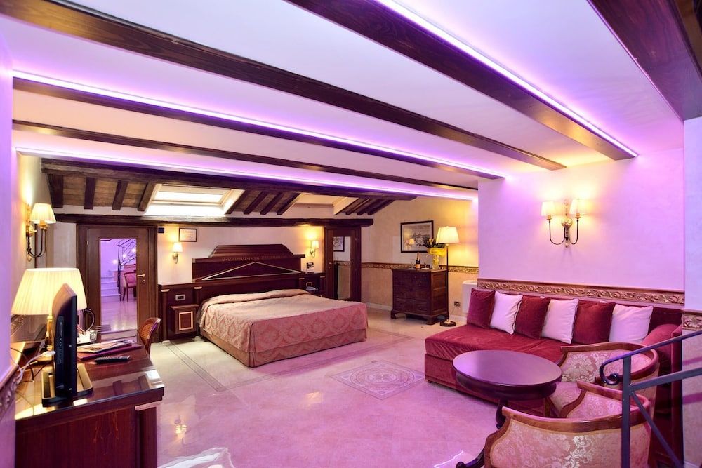 undefined Hotel Pantheon 5
