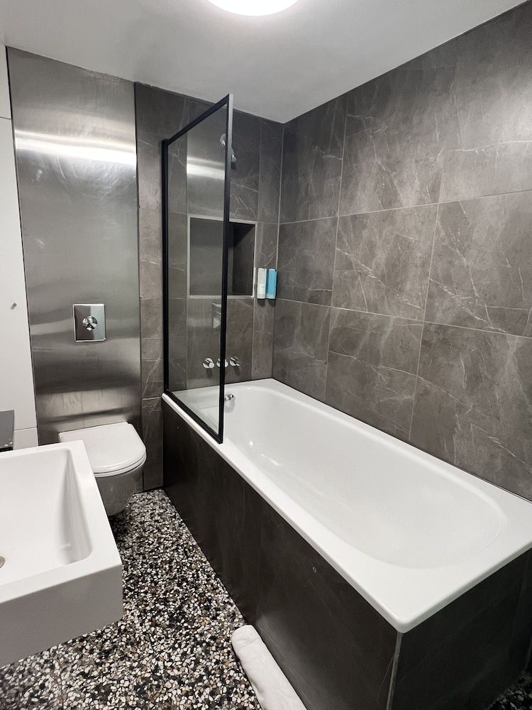 The Jesmond Dene – St Pancras Hotel Group One Bedroom Apartment - Annex Building 4