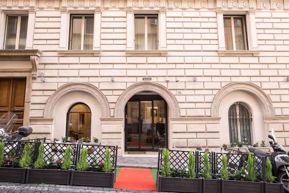 undefined Hotel Fellini 6