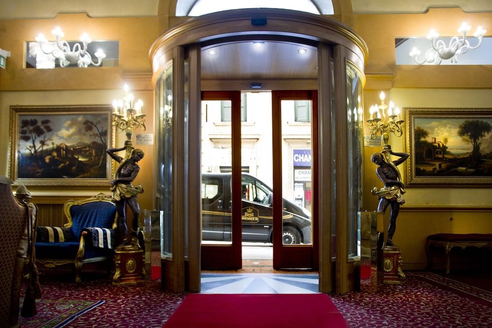 undefined Hotel Mondial 3