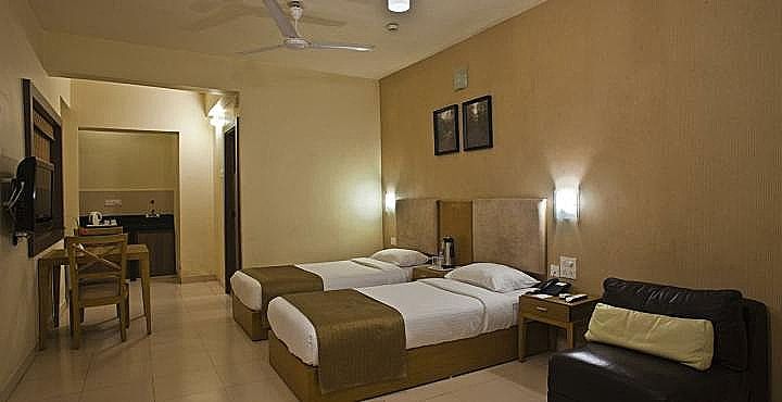 Sandalwood Hotel & Suites Deluxe Premier Room 12