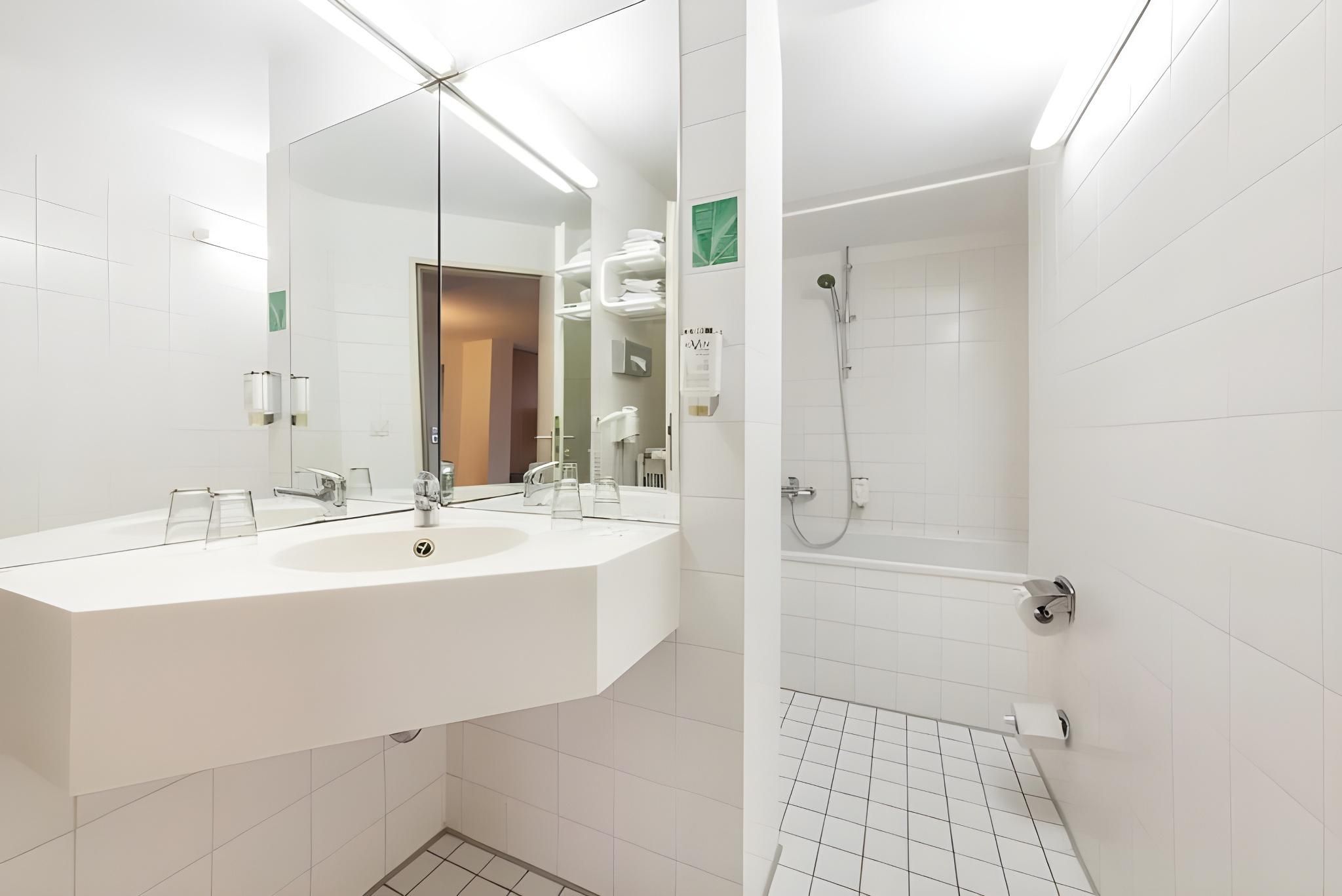 undefined Sure Hotel by Best Western Muenchen Hauptbahnhof 5
