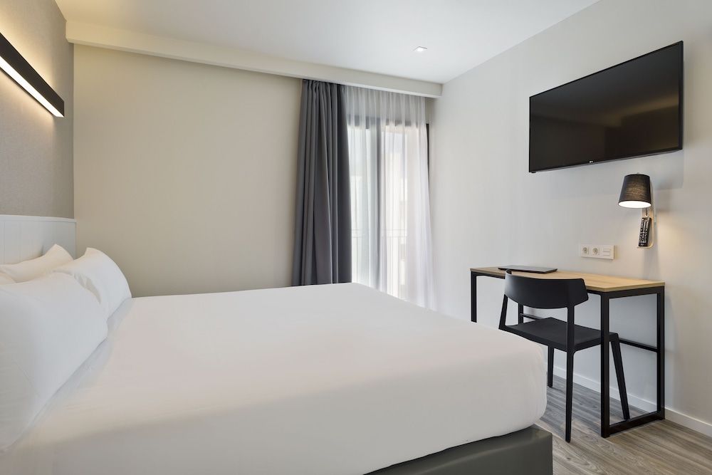 Hotel Acta BCN 40 Superior Double Room 3
