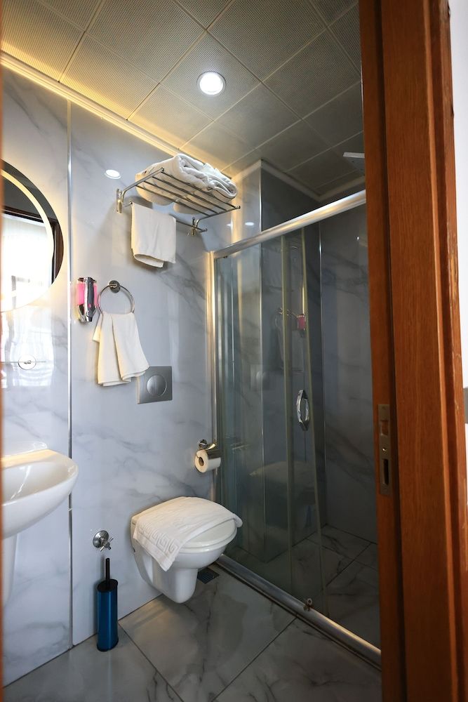 Hotel New House Superior Double Room 9