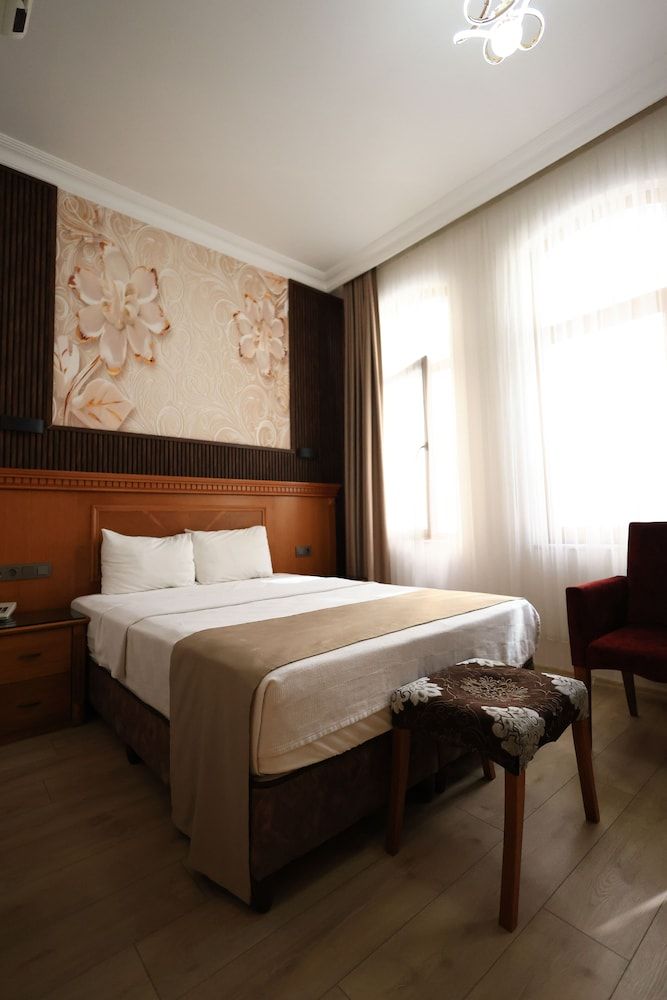 Hotel New House Superior Double Room 2