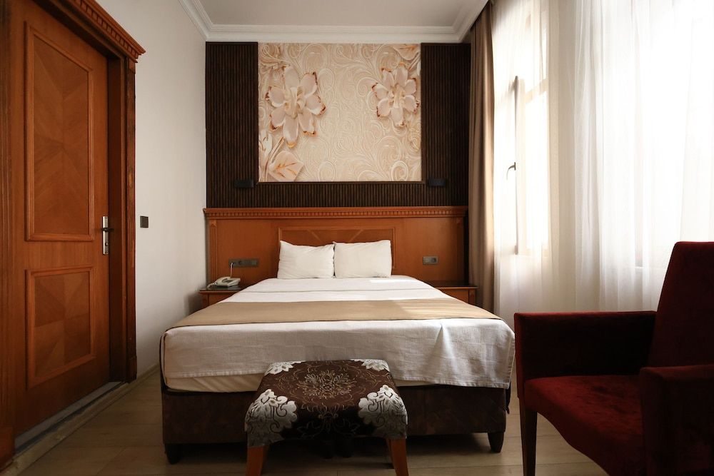 Hotel New House Superior Double Room 4