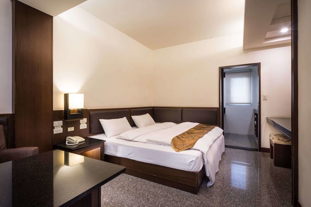 Twinstar Hotel