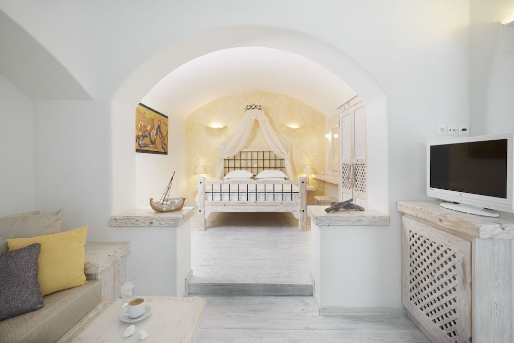 undefined Athermi Suites - Adults Only 4