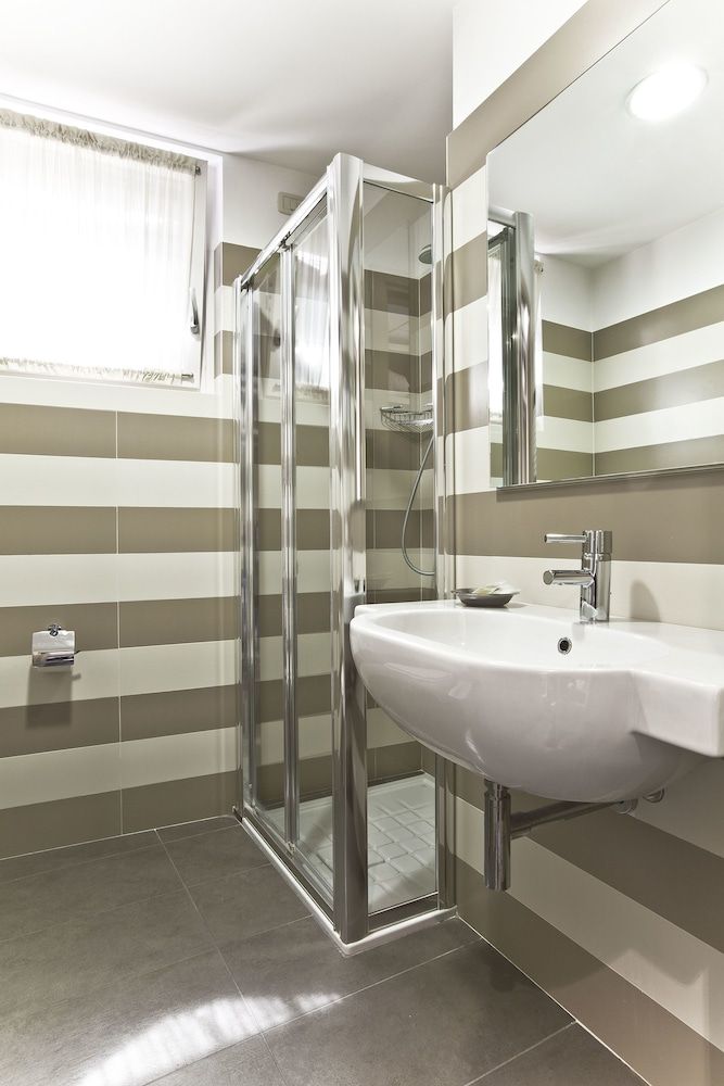 Classic Double Room, Lake View