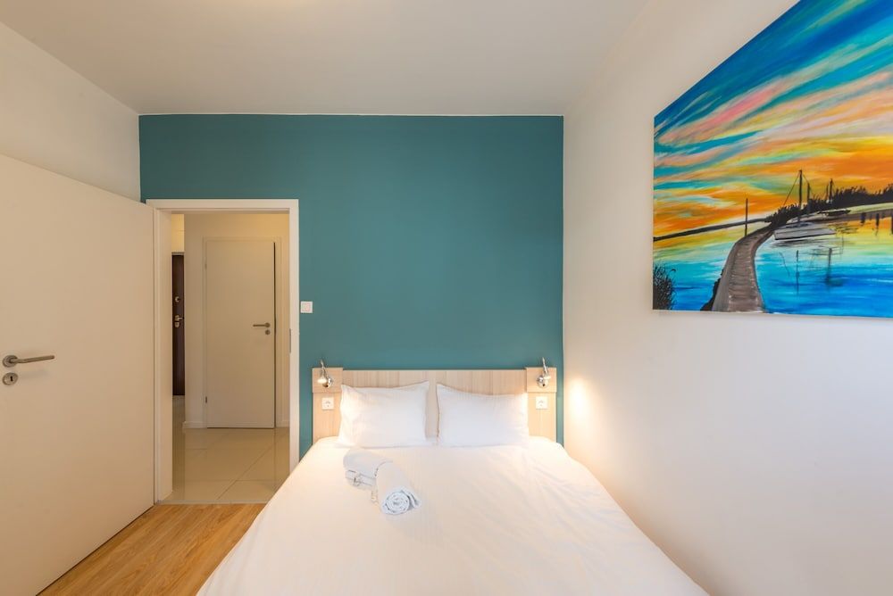 undefined Corvin Plaza Apartments and Suites 7