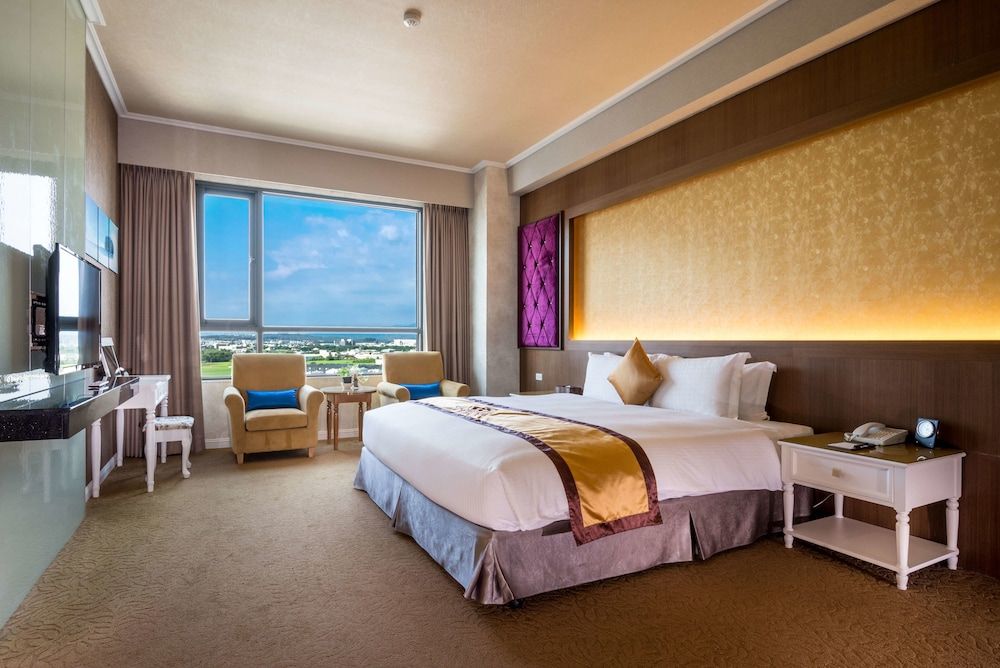 Royal Chiayi Hotel Premium Studio Suite, 1 Queen Bed, City View, Tower