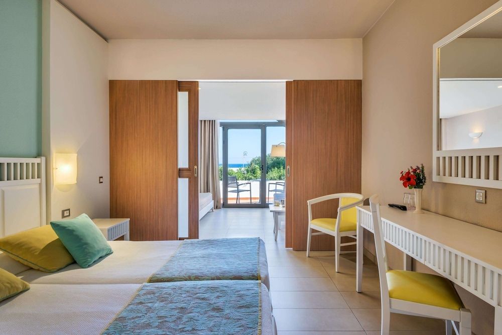 Family Room, Sea View