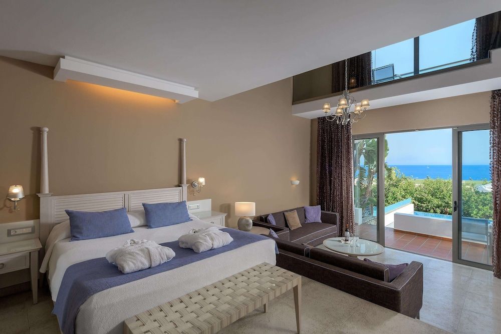 Duplex, Private Pool