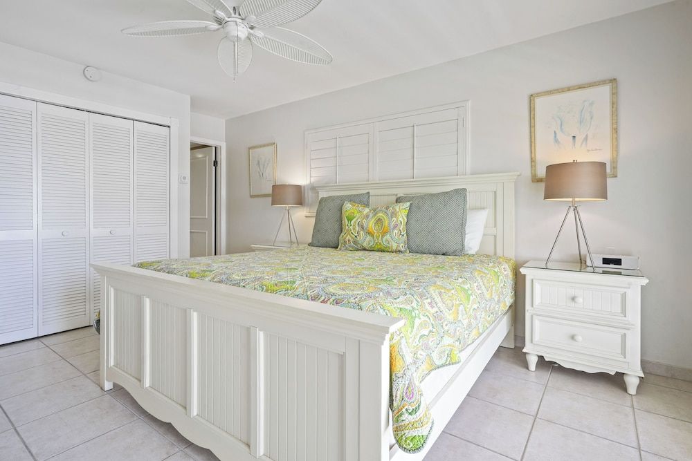Condo 17, 2 Bedrooms, Ocean View