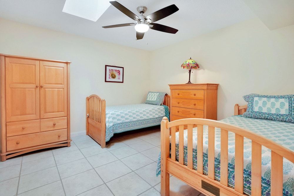 Condo 19, 2 Bedrooms, Ocean View