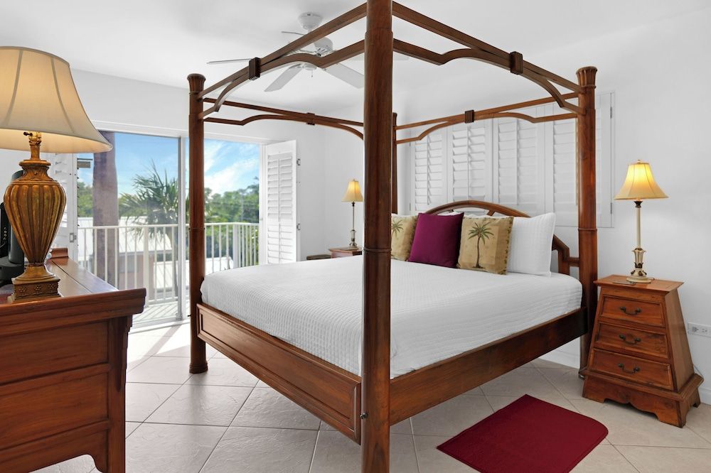 Condo 18, 2 Bedrooms, Ocean View