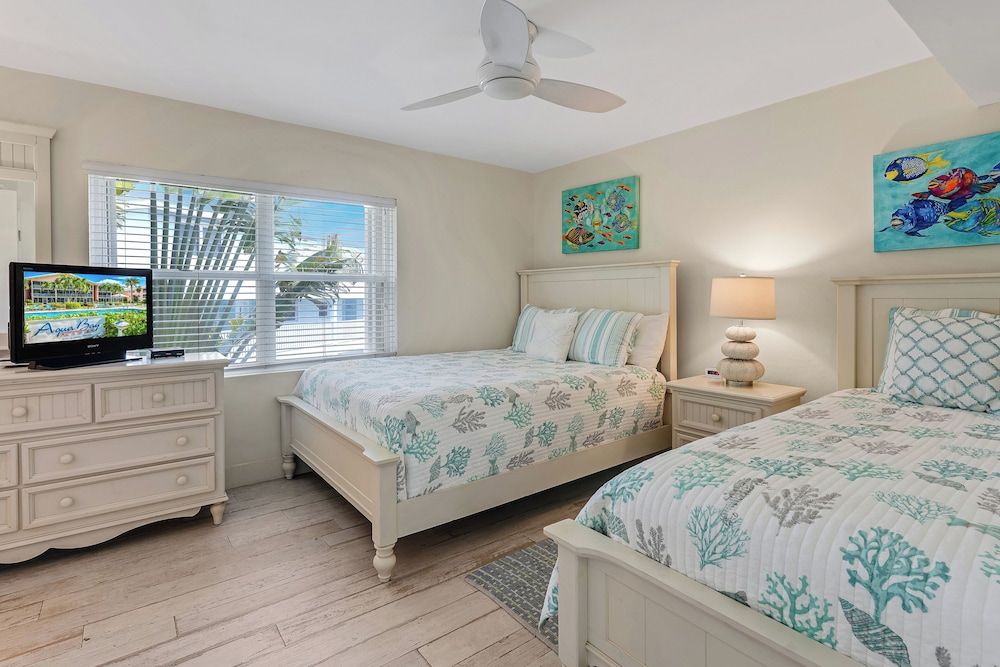Condo 15, 2 Bedrooms, Ocean View