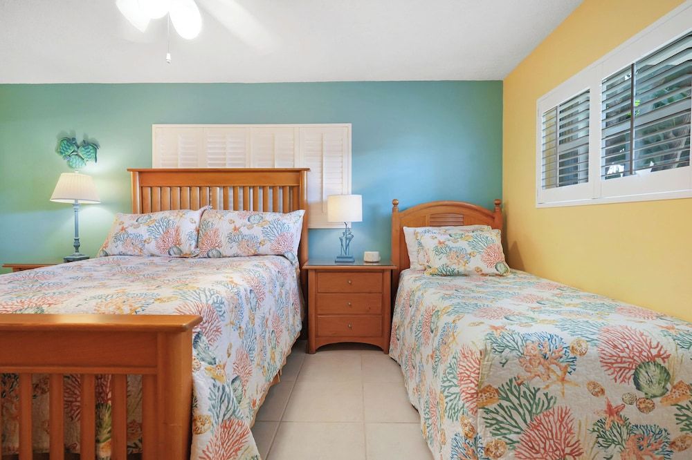 Condo 5, 2 Bedrooms, Ocean View