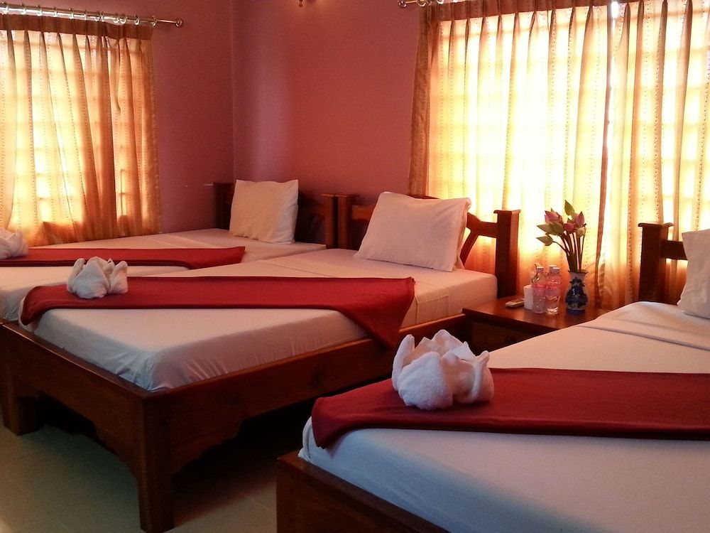 Superior Triple Room, 3 Twin Beds, Balcony, City View