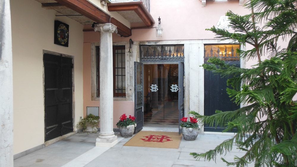undefined Hotel Sant'Antonin 2