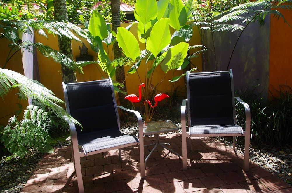 Pink Flamingo Resort Garden Villa 'Eco Rate' 2