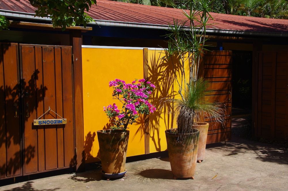 undefined Pink Flamingo Resort 3