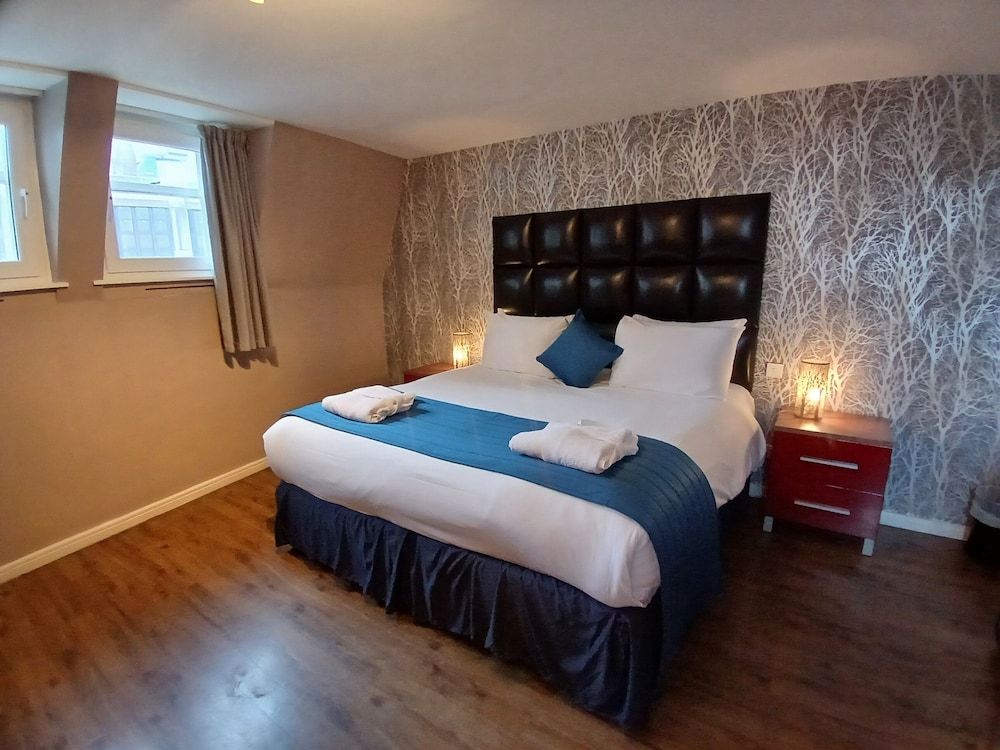 The Royal Hotel Cardiff Standard Double Room 39