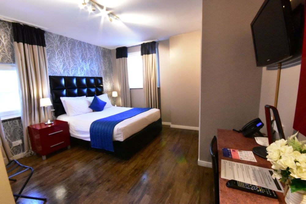 The Royal Hotel Cardiff Standard Double Room 26