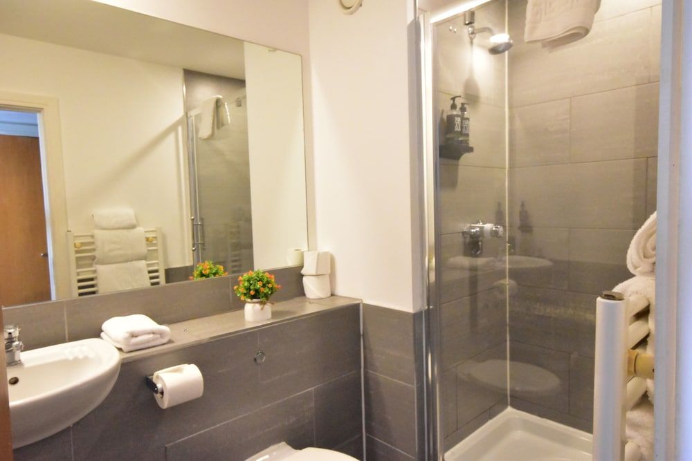 The Royal Hotel Cardiff Standard Double Room 50