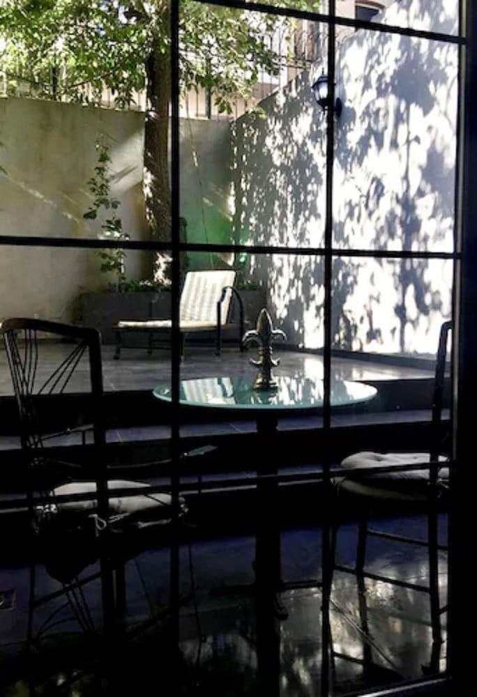 undefined Lucis Est in Pera 2