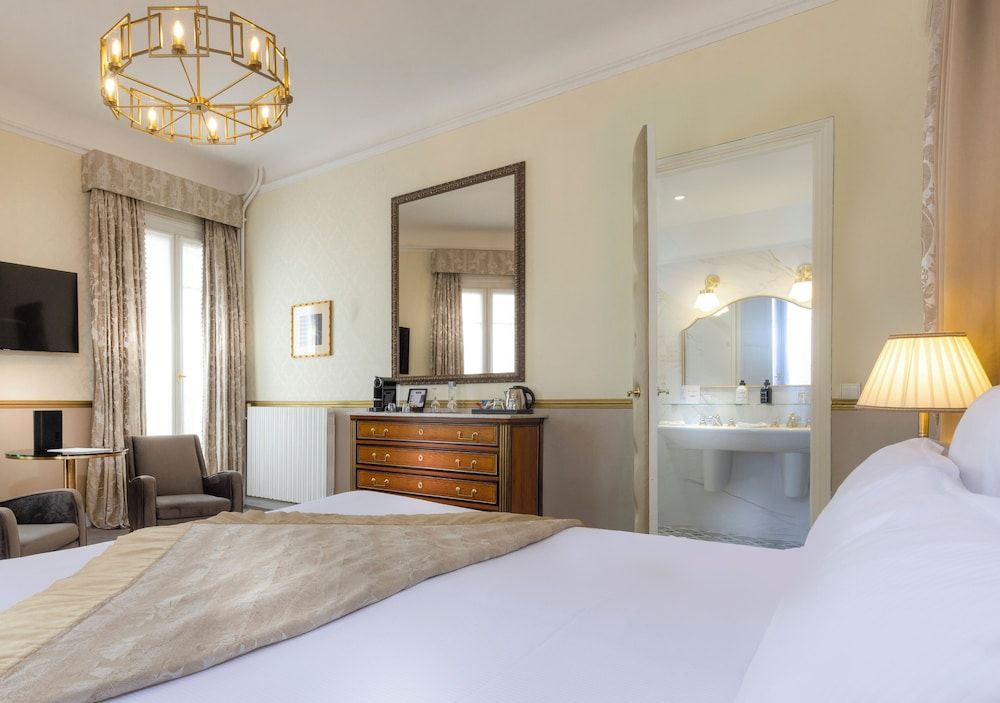 undefined Hôtel Claridge 3