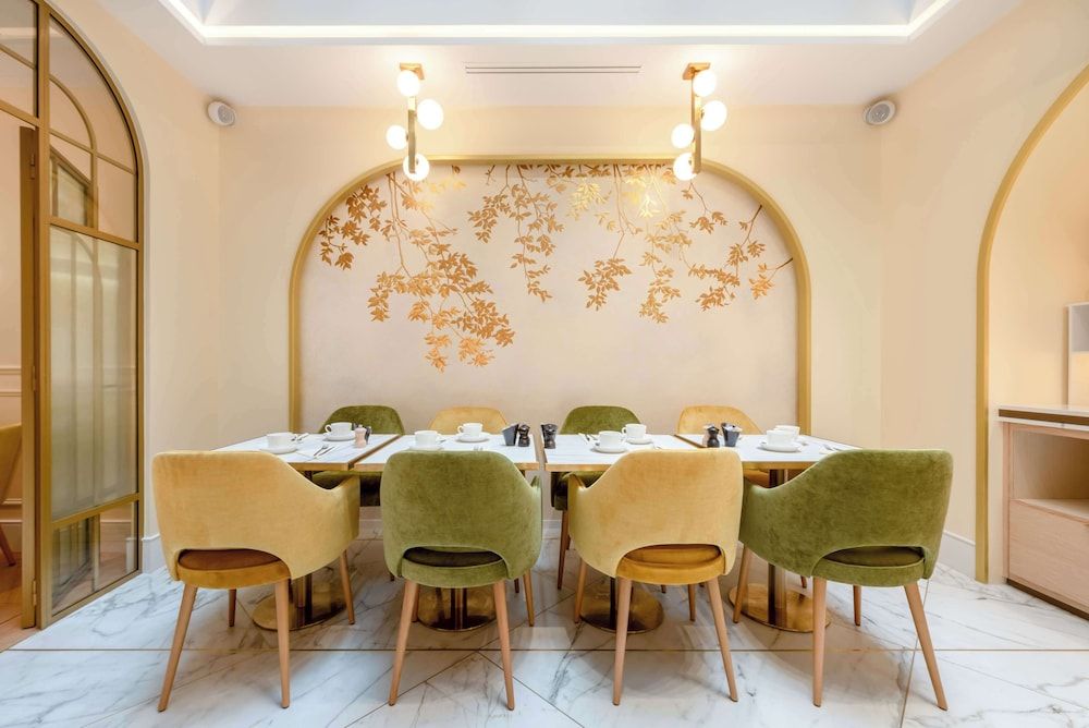 undefined Hôtel Claridge 10