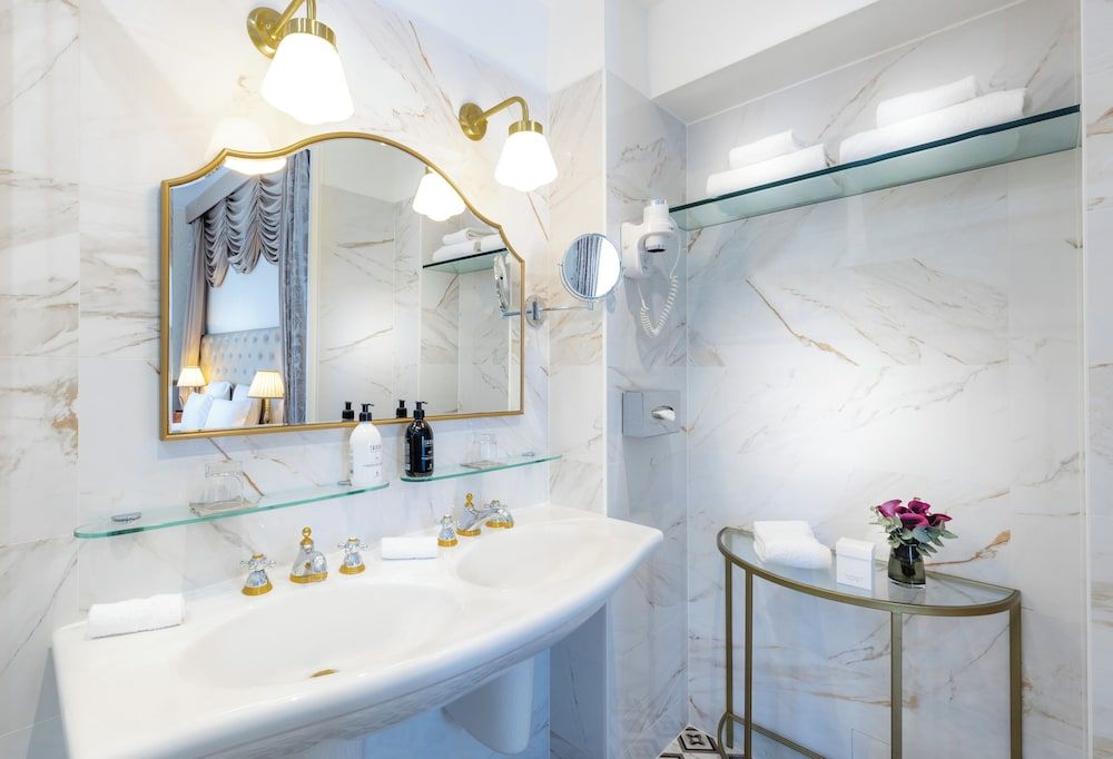 undefined Hôtel Claridge 4