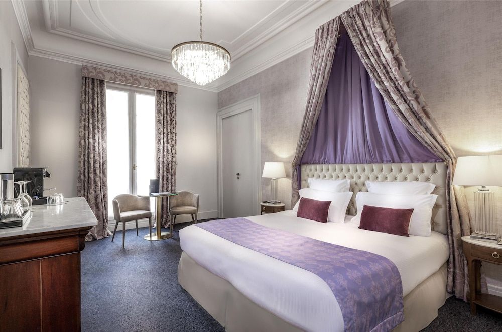 undefined Hôtel Claridge