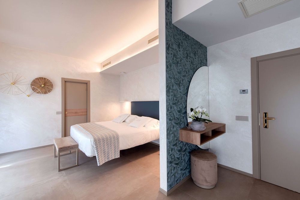 Junior Suite, Multiple Beds, Non Smoking, Balcony