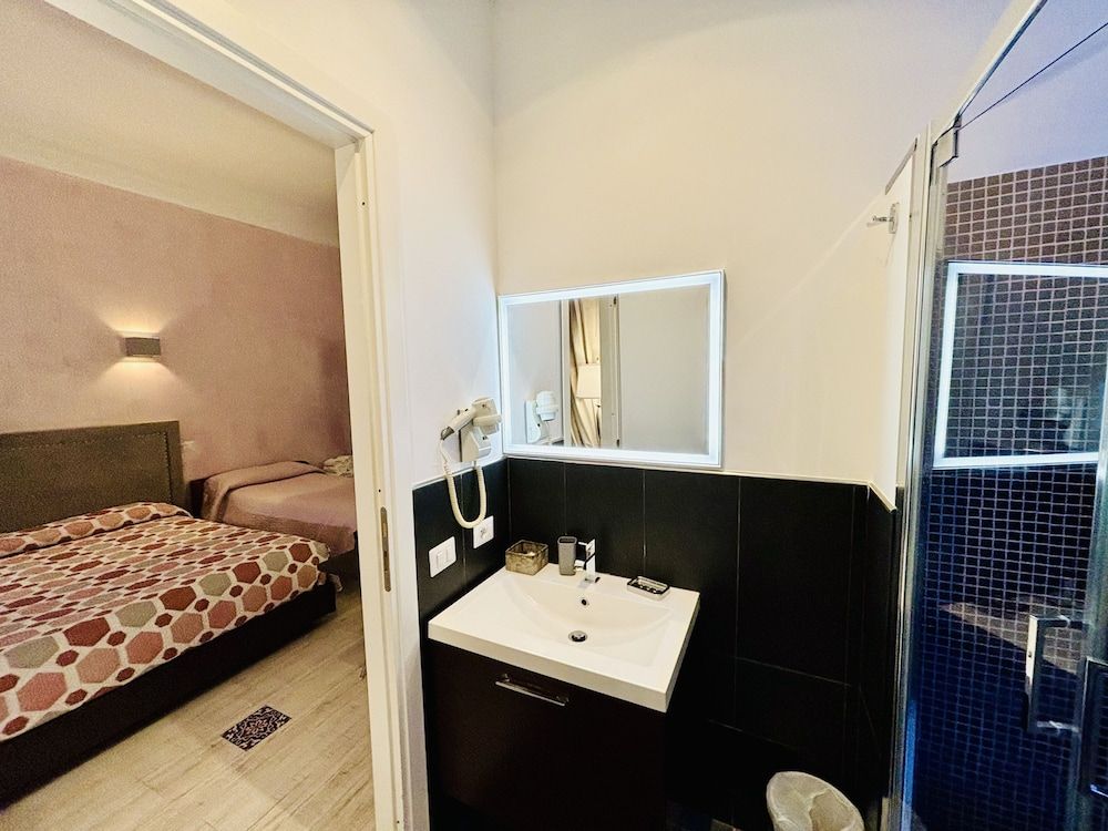 Chroma Tessera Double Room 25