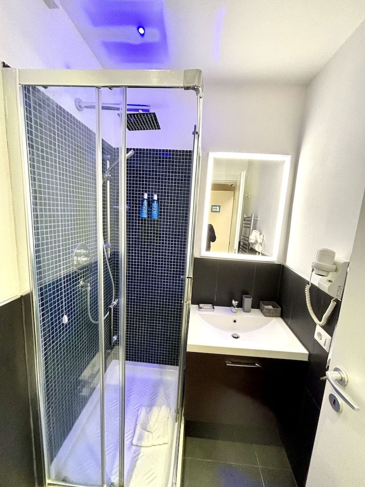 Chroma Tessera Double Room 31