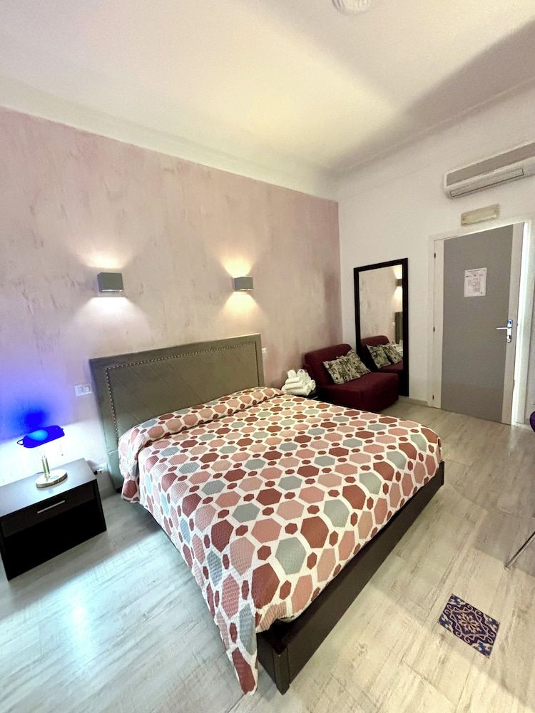 Chroma Tessera Double Room 23
