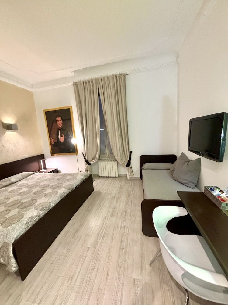 Chroma Tessera Double Room 16