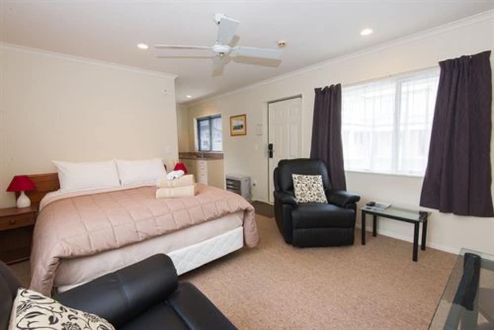 Hamilton Settlers Motor Lodge Studio (Upper Floor) 7