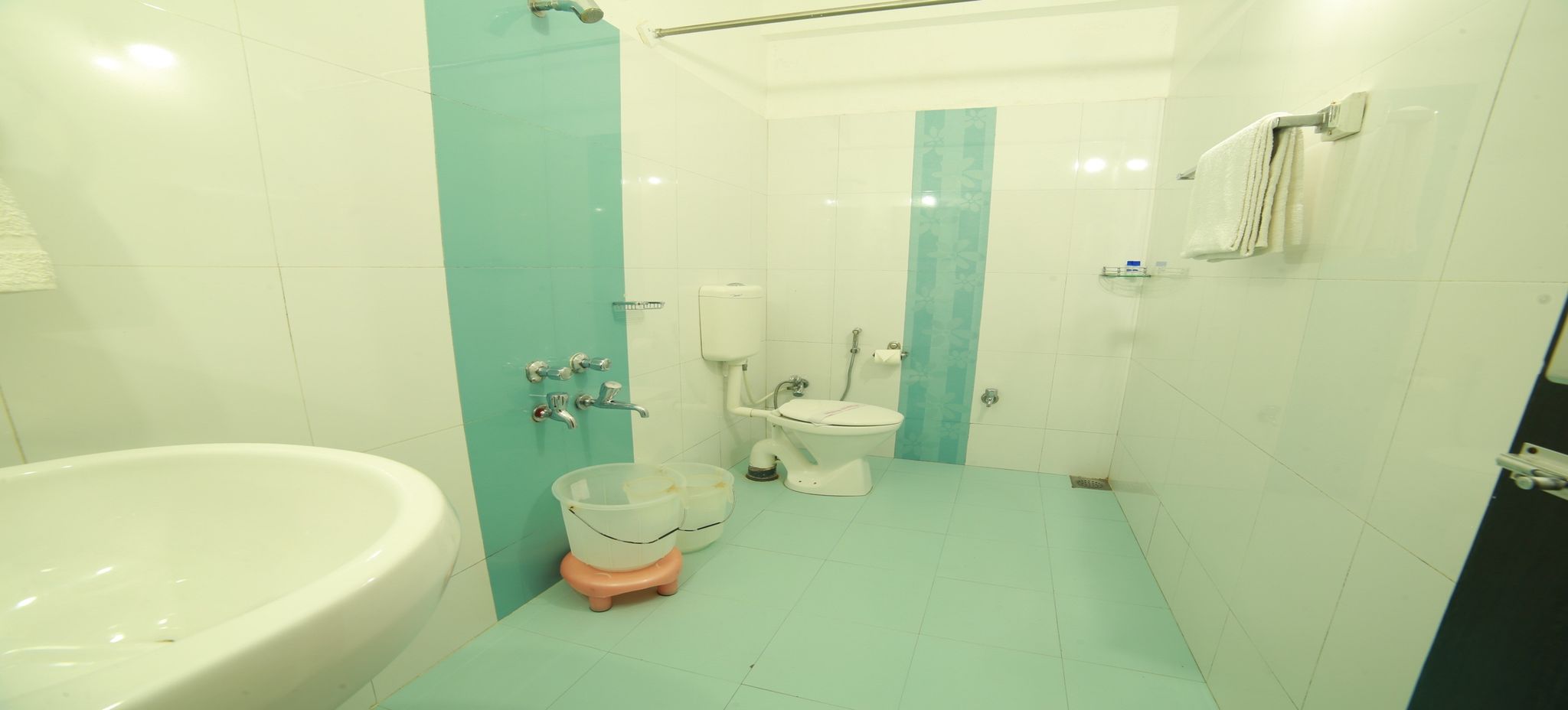 Hotel Karnavati Deluxe Room 6