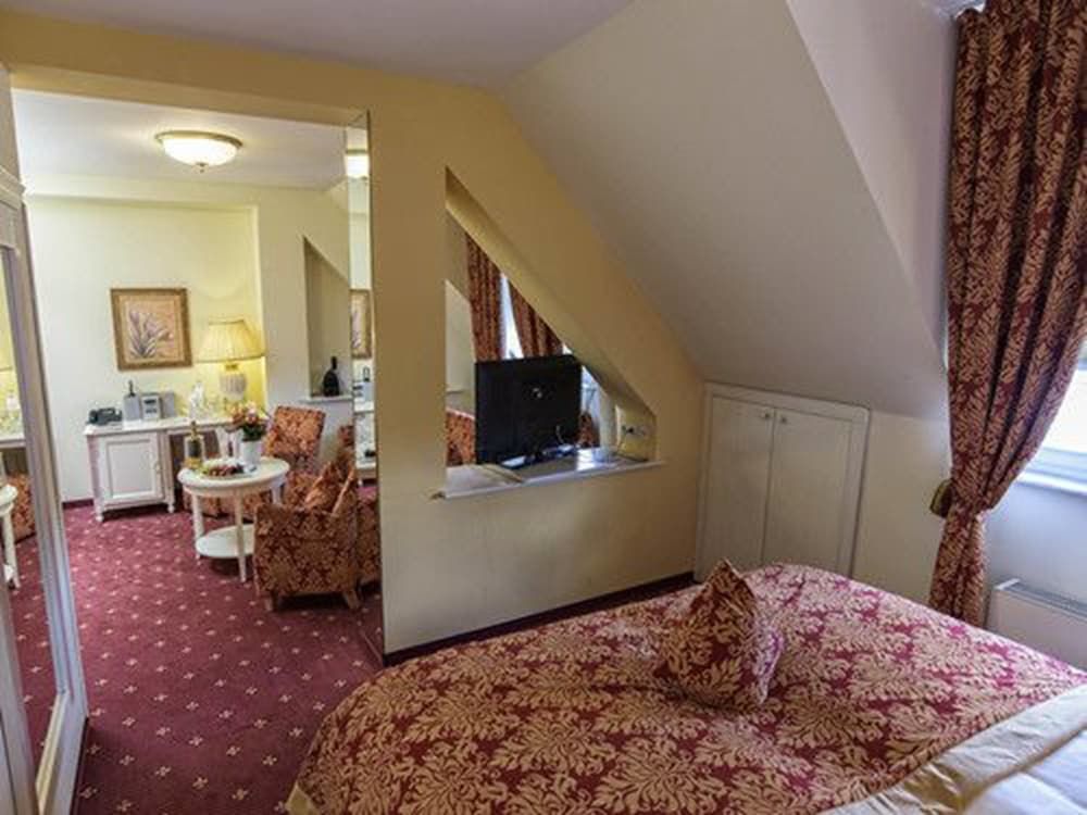 undefined Hotel Augusta 6