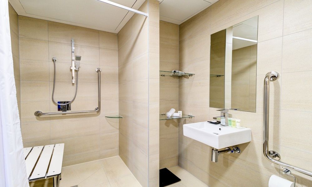 VR Queen Street - Hotel & Suites Premier King Room 5