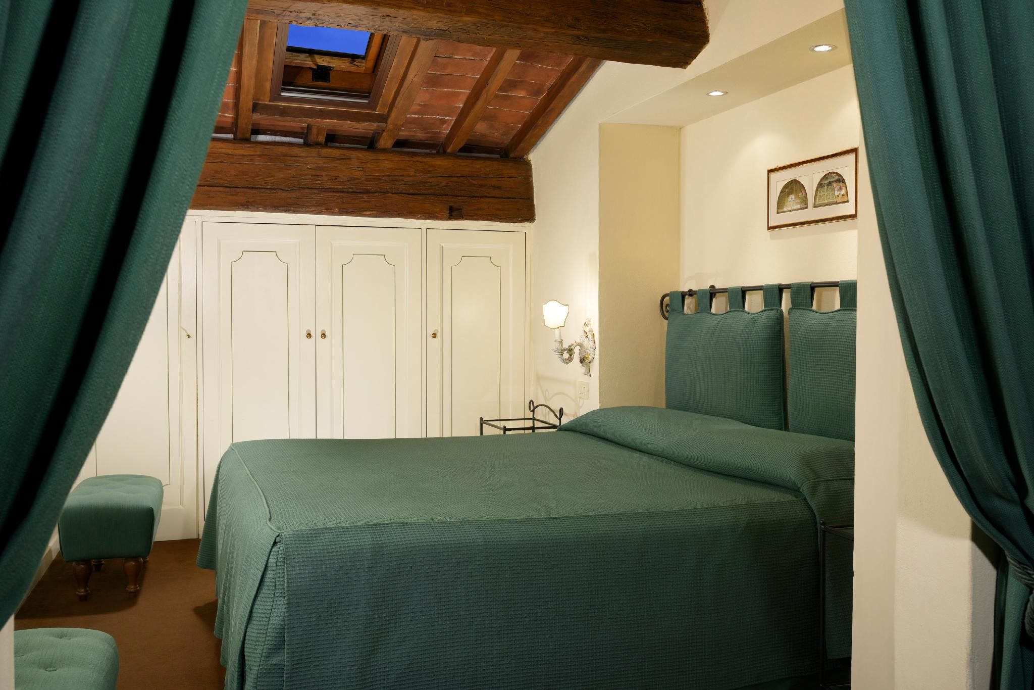 Jacuzzi Suite