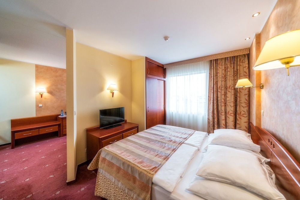 Hotel HP Park Plaza Wroclaw Studio 5