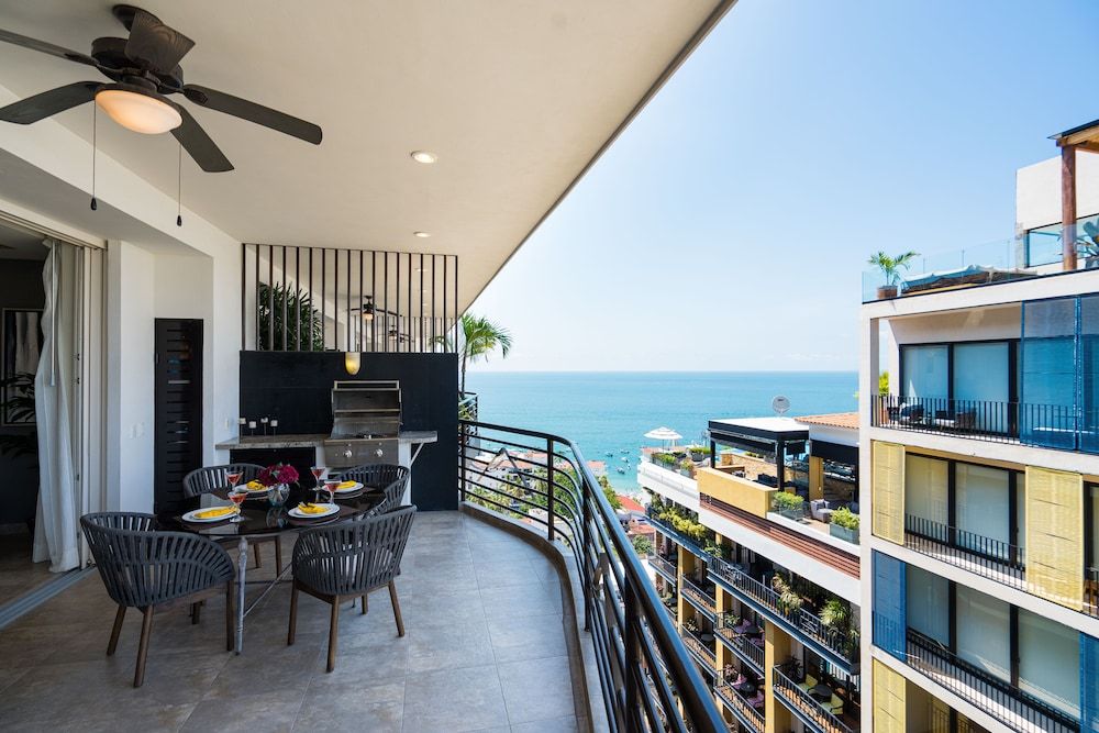 Pinnacle Resorts 180 2 Bed Partial Ocean View Suite 3