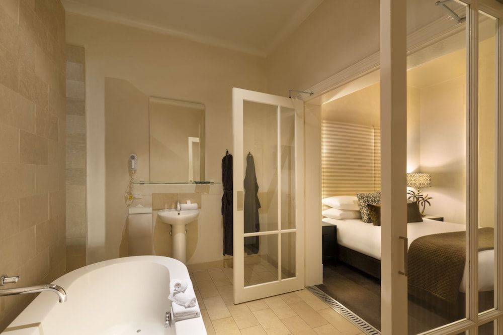 Hotel Frangos Carousel 6