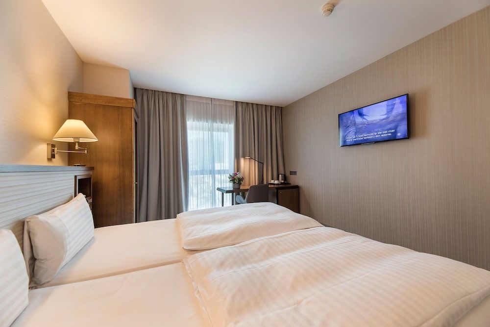 undefined Hotel CH Bucharest 9