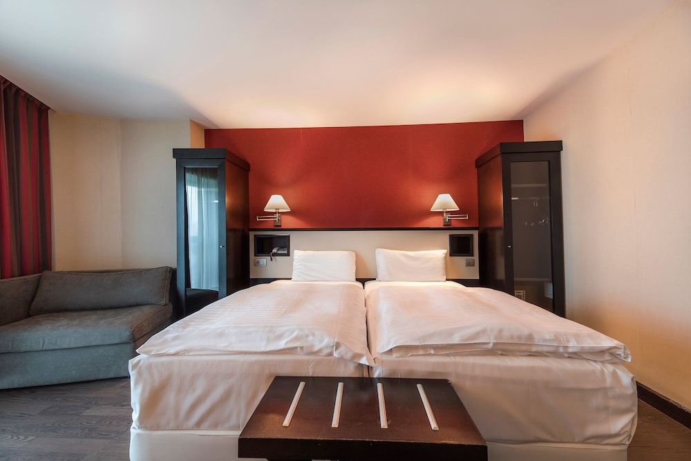 Hotel CH Bucharest Standard Twin Room
